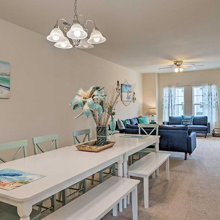 Modern Coastal Condo With Patio 1 Mi To Beaches! Каролина-бич Экстерьер фото